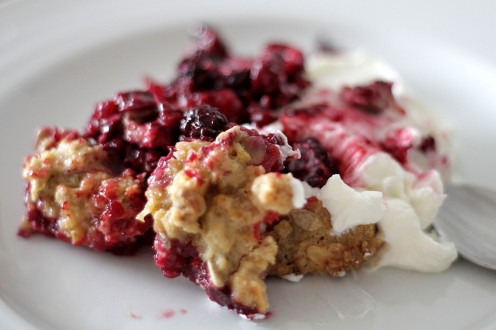 Waldbeeren mit Haferflockenkruste